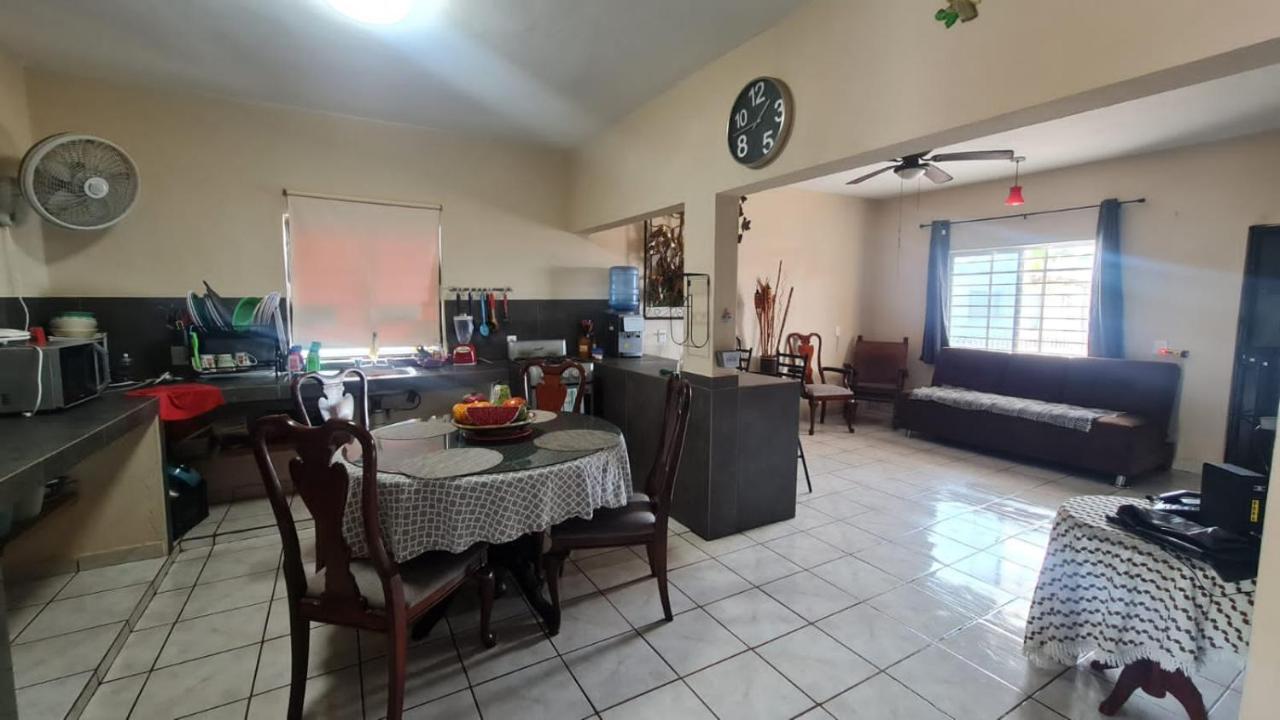 Casa A Pie De Playa Isla De La Piedra Apartment มาซาตลัน ภายนอก รูปภาพ