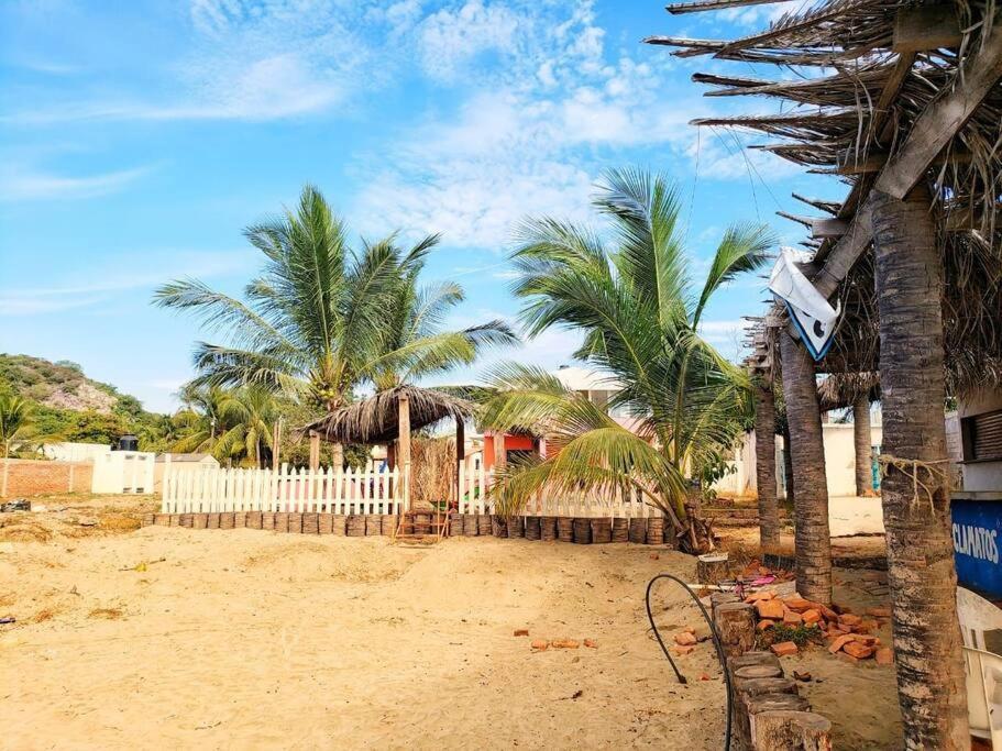 Casa A Pie De Playa Isla De La Piedra Apartment มาซาตลัน ภายนอก รูปภาพ